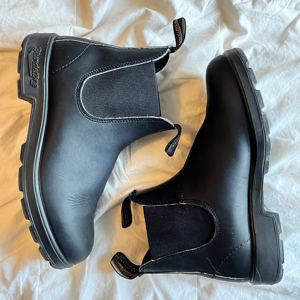 Blundstone Chelsea Boots - Black W10.5 (AU7.5)